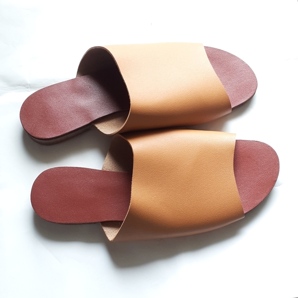 Slip on Sandal - Picture 2 of 3